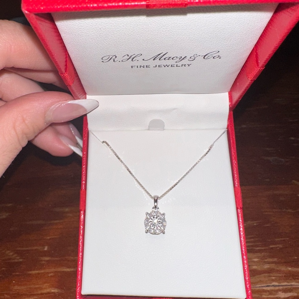 Diamond Halo 18" Pendant Necklace (1/3 ct. t.w.) in 14k White GOLD